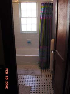 bathroom remodeled by Advantage Remodeling of Arlington MA