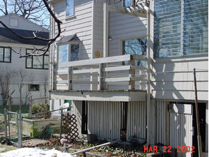 before deck remodeled by Advantage Remodeling of Arlington Massachusetts